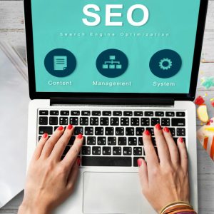 קידום אתרים עם Webflow – למה זה פתרון חכם לעסק שלך?